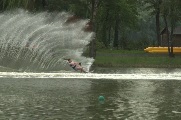 В Днепре закрыли воднолыжный сезон