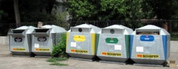 В Кременчуге "мусорная мафия" портит коммунальное имущество
