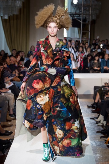 Неделя моды в Париже: Comme des Gar?ons, Issey Miyake и Junya Watanabe