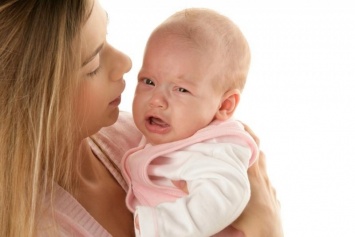Ученые рассказали о влиянии слез ребенка на родителей