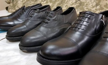 В ВСУ показали новые туфли для военных: фото