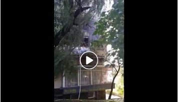 Между Минтранспорта и Охматдетом в Киеве вспыхнул пожар (видео)