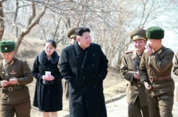 Лидер КНДР Ким Чен Ын назначил младшую сестру на высокий пост в партии