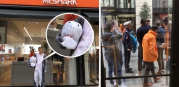 В Вене мужчину в костюме акулы оштрафовали по закону о запрете паранджи