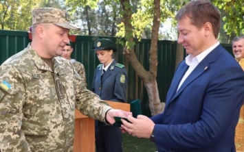 Андрей Гордеев получил награду от пограничников