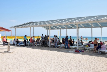 В Евпатории необходимо провести консервацию пляжей на период межсезонья, чтобы сохранить песок на побережье, - Батюк