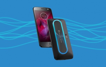 Motorola анонсировала смарт-колонку Moto Mod с голосовым помощником Alexa