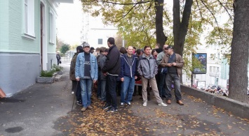 В правительственном квартале Киева пьяные михомайдановцы напали на журналистку и едва не забили ее насмерть