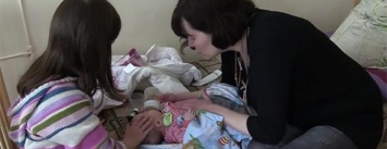 Похищенного в Киеве младенца вернул родителям: полиция начала производство (ВИДЕО)
