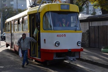 Одесса: на трамвайный маршрут № 28 вышел капитально отремонтированный вагон