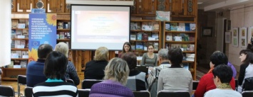 На первом разговорном клубе украинского языка николаевцы изучали особенности казацкой педагогики, - ФОТО