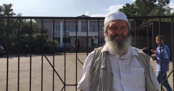 В Крыму силовики проводят обыск в доме сына Фазыла Ибрагимова (ВИДЕО)