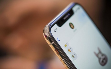 Создатель Think Different раскритиковал Apple за iPhone X