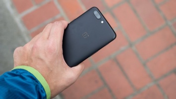 Китайский ритейлер раскрыл внешний вид, характеристики и цену OnePlus 5T