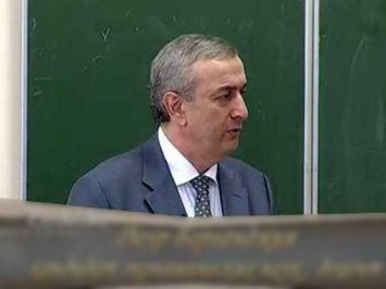 Экс-глава Нацбанка Абхазии, которого подозревают в краже миллионов Этуша, заявил о клевете
