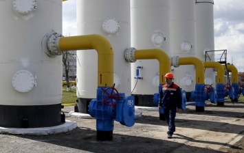 Украина начала отбор газа из хранилищ