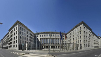 Минфин ФРГ ожидает профицит госбюджета в 14 млрд евро