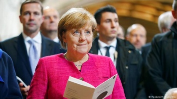 Меркель седьмой год подряд назвали самой влиятельной женщиной