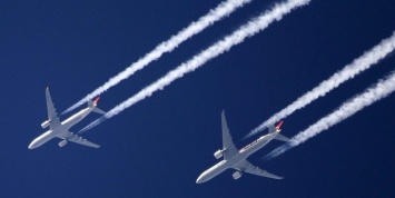 10% американцев верят, что следы от самолетов в небе - погодное оружие правительства