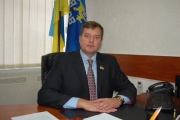 Запорожский нардеп судится с мэром за свою честь