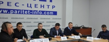 Вадим Оксюта: Обвиняя военных, власти признают факт захвата одесского аэродрома