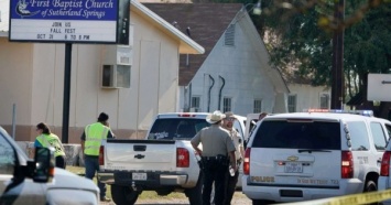 В церкви в Техасе убили 27 человек во время массовой стрельбы