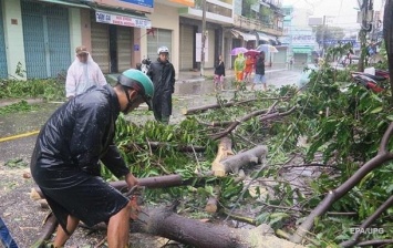 Жертвами тайфуна Дэмри во Вьетнаме стали более 40 человек