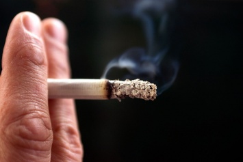 Ученые: курение может стать причиной болезни Крона