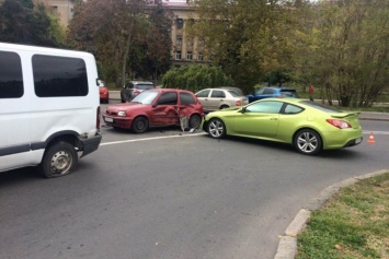 Дама на спорткаре устроила массовое ДТП в Одессе