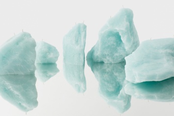 Объект желания: свечи в виде ледника от исландского дизайнера