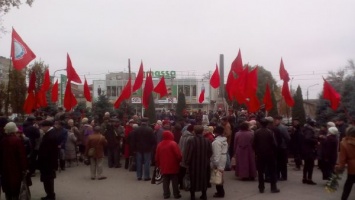 В Запорожье на митинге "левых" задержали 78-летнего дедушку