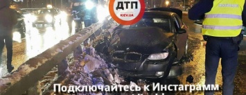 В Киеве водитель оставил погибшего пассажира на месте ДТП (ФОТО)