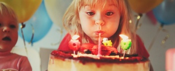 Дети считают, что они взрослеют из-за празднования дня рождения