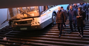 В Москве произошло ДТП с автобусом, 5 человек погибли