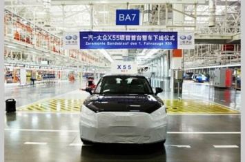 Audi Q2L - Китай продолжает "удлинять" автомобили