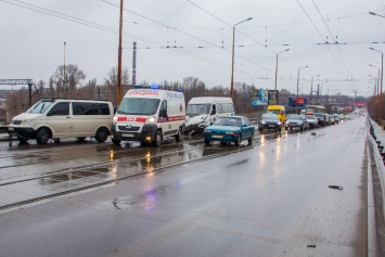 ДТП в Днепре: на мосту пострадали пассажиры маршрутки