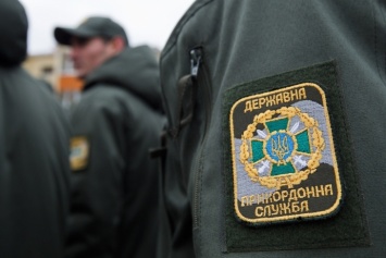 Украинец пытался въехать в Россию с десятком паспортов и шестью телефонами