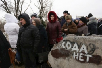 Стало известно, когда жителям ОРДЛО начнут выплачивать украинские пенсии и соцвыплаты