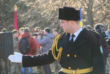 В Одессе ветераны АТО и военнослужащие прошли торжественным маршем. Фоторепортаж