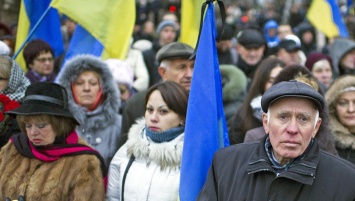 Главное за день: масштабный митинг в Киеве и крушение российского истребителя
