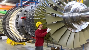 Пока "Газпром" строит газопроводы, Siemens сворачивает выпуск турбин