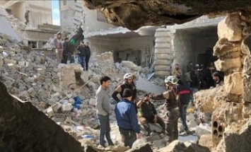 После сбитого самолета Россия яростно бомбит сирийские города