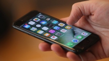 Apple запустила официальную программу ремонта iPhone 7
