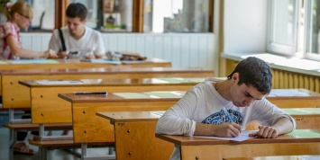 Попробуйте пройти тест из средней школы, с которым справились далеко не все россияне