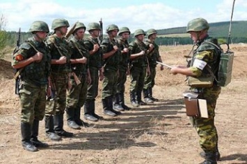 В российскую армию вернут политруков