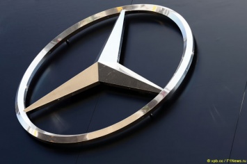Geely стремится стать крупнейшим акционером Mercedes
