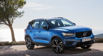 Названа дата начала российских продаж кроссовера Volvo XC40