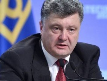 Порошенко заявил о недопустимости вмешательства в их профессиональную деятельность журналистов