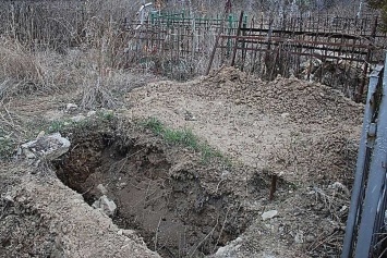 В Одесской области разрыли гроб и украли оттуда золотые украшения