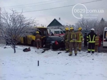 В Мариуполе случилось ДТП: 1 человек погиб, еще 8 - получили травмы